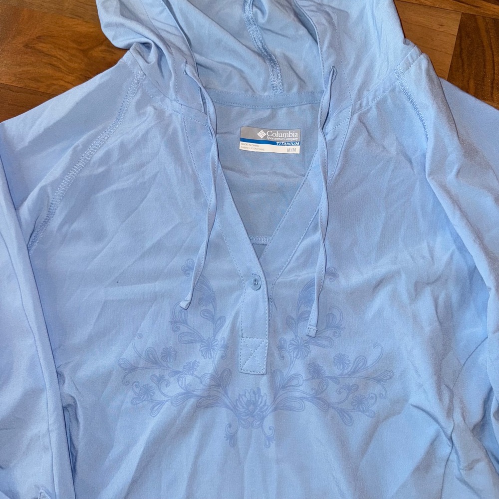 Columbia Titanium Long‎ Sleeve Hoodie Blue Floral Print Sun Protection Size M